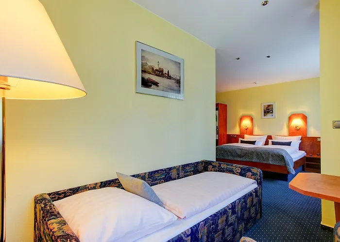 Elbinsel Free Parking 3*