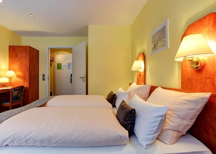 Elbinsel Free Parking 3*