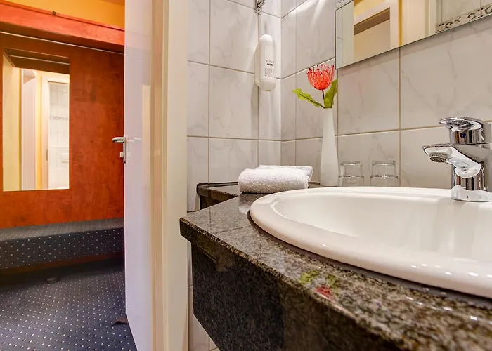 Elbinsel Free Parking Hotel 3*